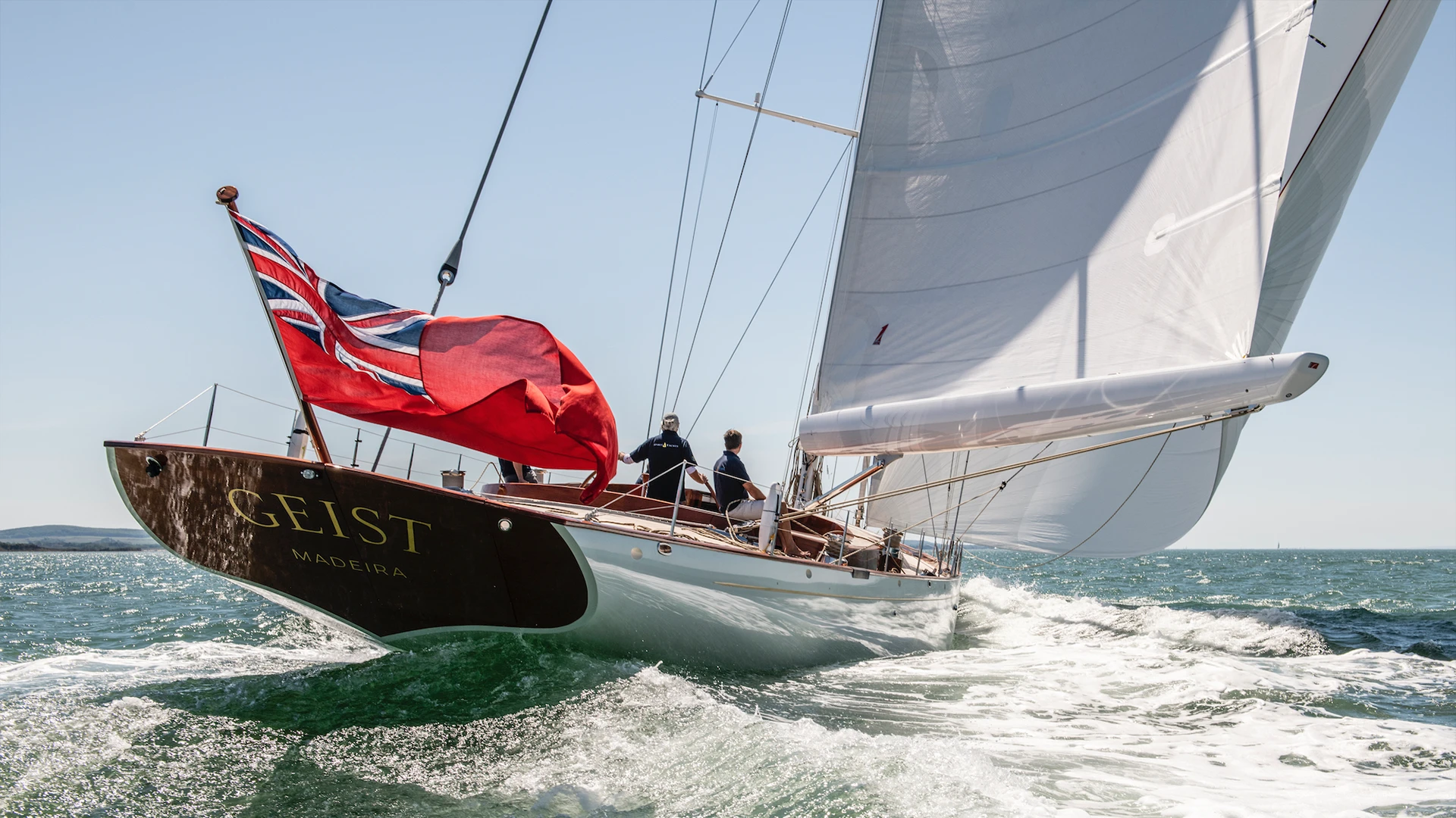 Spirit-Yachts-SY111-Image-Linassi+Co