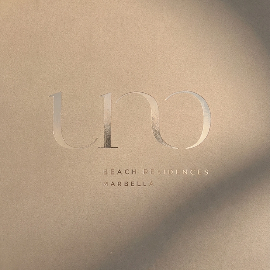 LinassiCo | UNO Marbella | Gilt Logo