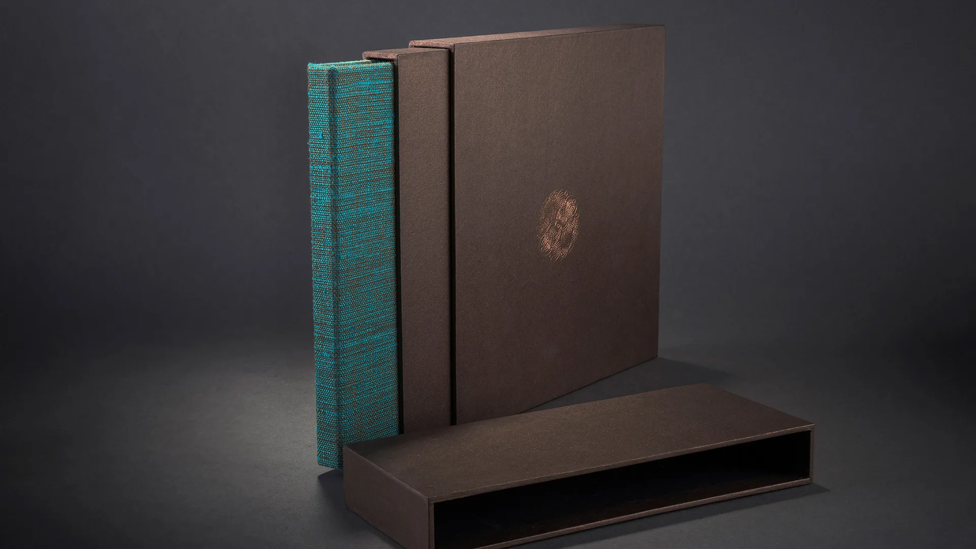 LinassiCo | Jaya | brochure